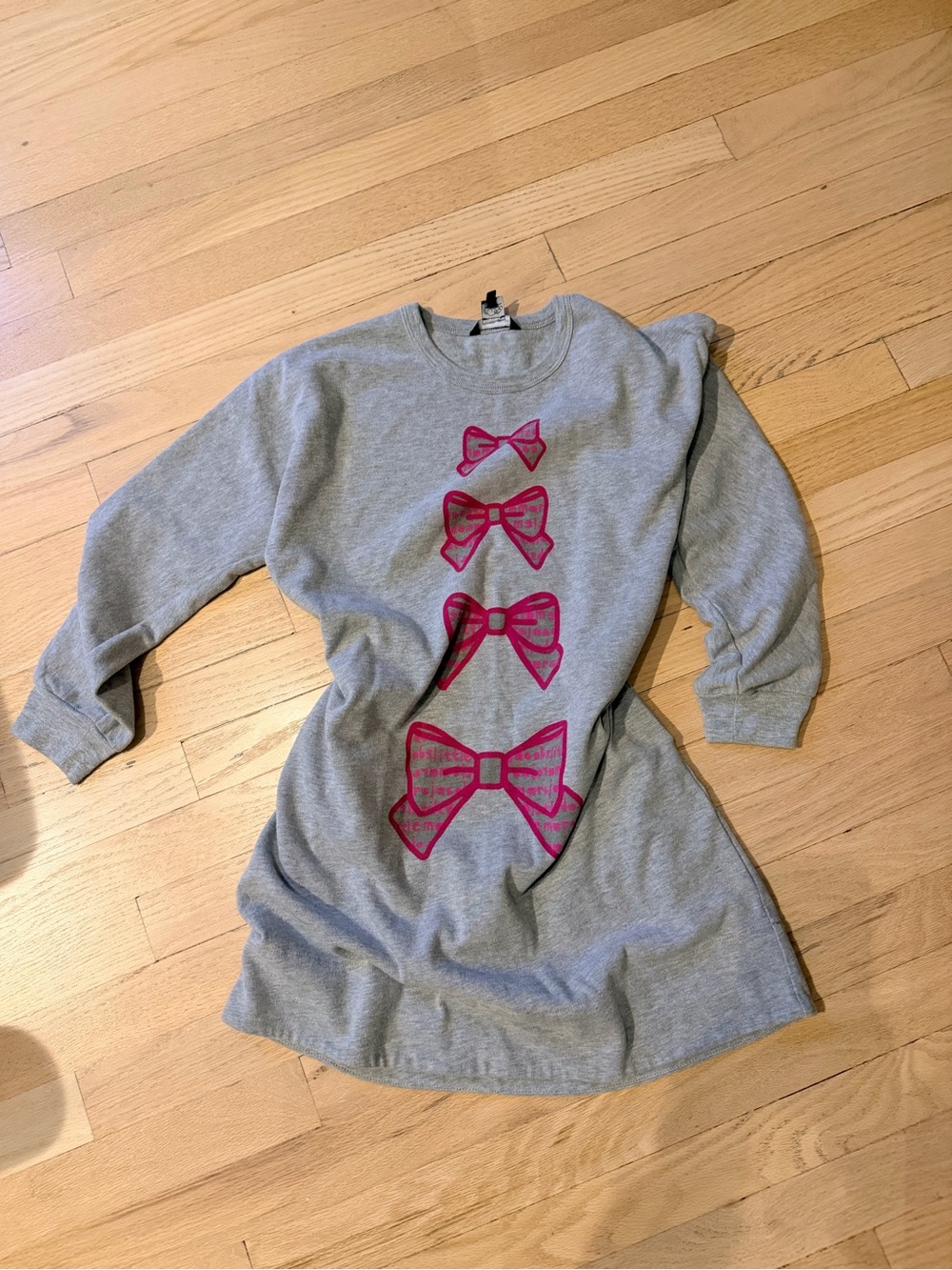Little Marc Jacob’s Kids Gray sweaterdress with Pink Bow Prints